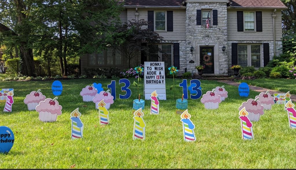 Cupcake themed birthday yard signs for Addie's 13th birthday
